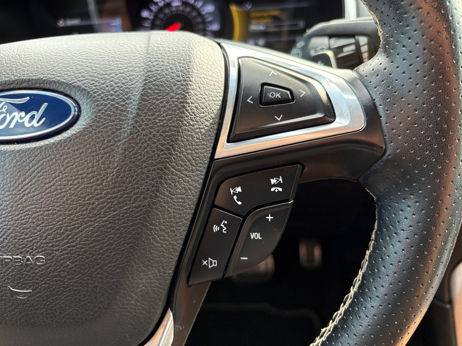 Used 2019 Ford Edge ST w/ Equipment Group 401A AWD/4WD image 15