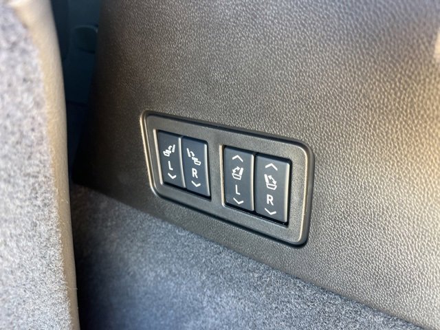 New 2025 Cadillac XT6 Premium Luxury image 6