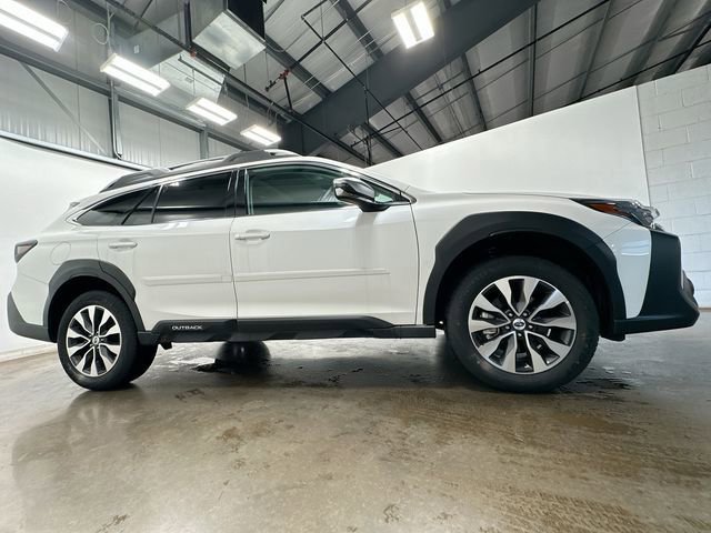 Certified 2025 Subaru Outback Touring XT AWD/4WD image 3
