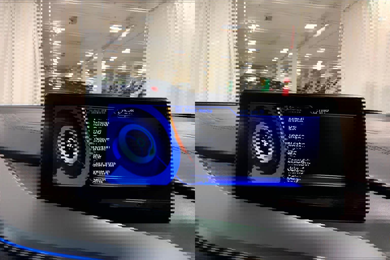 Used 2014 BMW i8 image 36