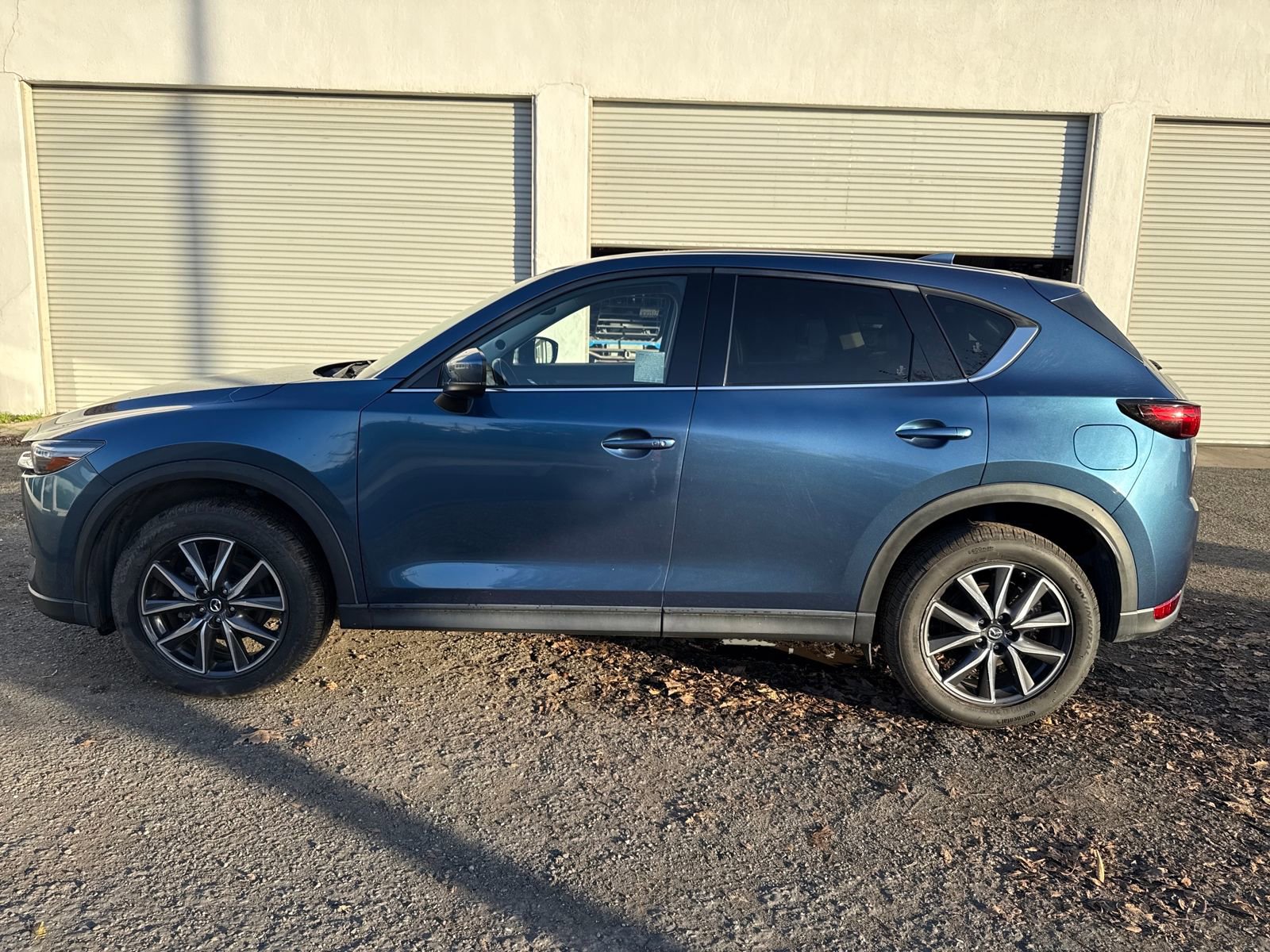 Used 2017 MAZDA CX-5 Grand Touring image 2