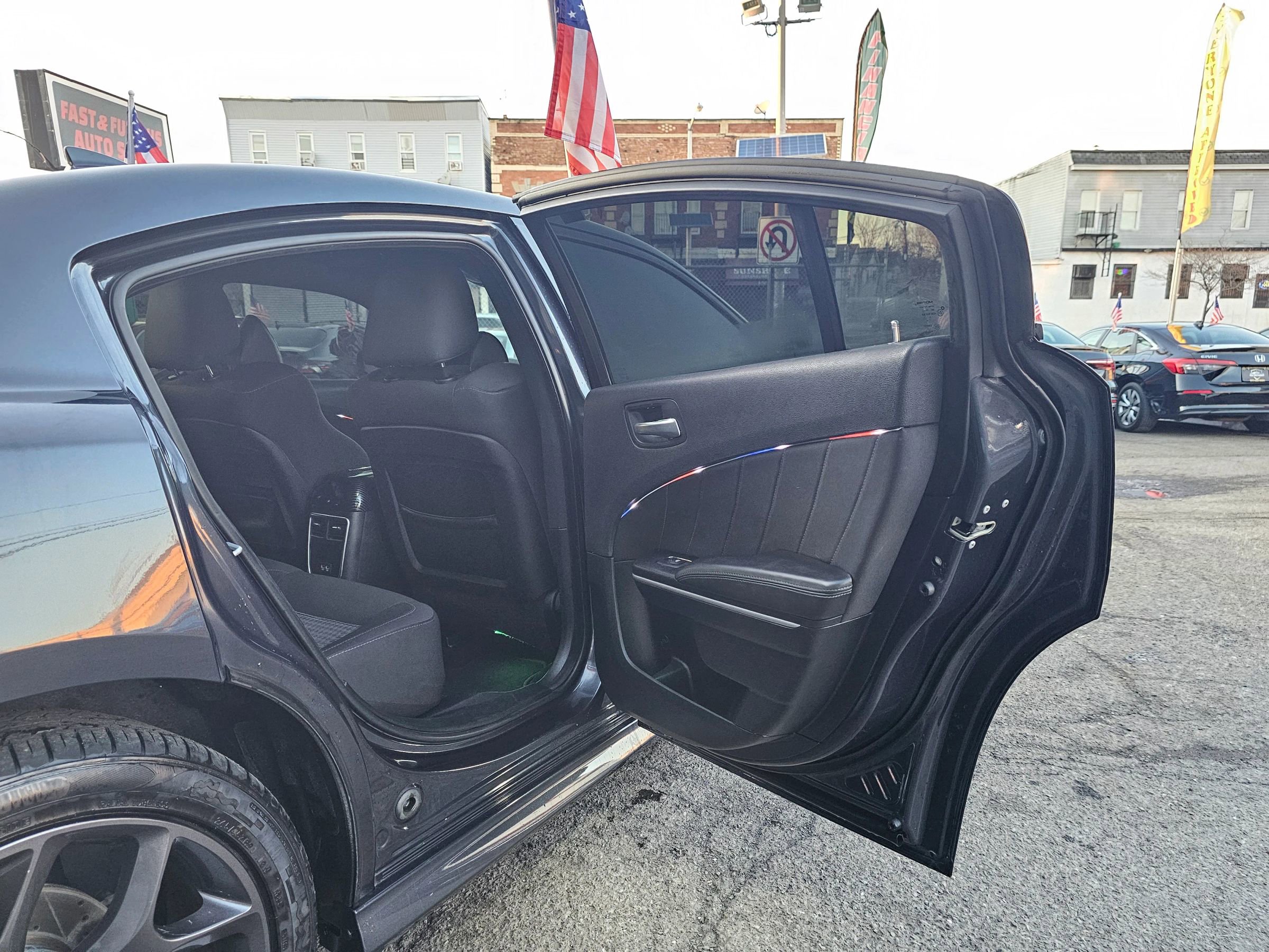 Used 2019 Dodge Charger GT image 12