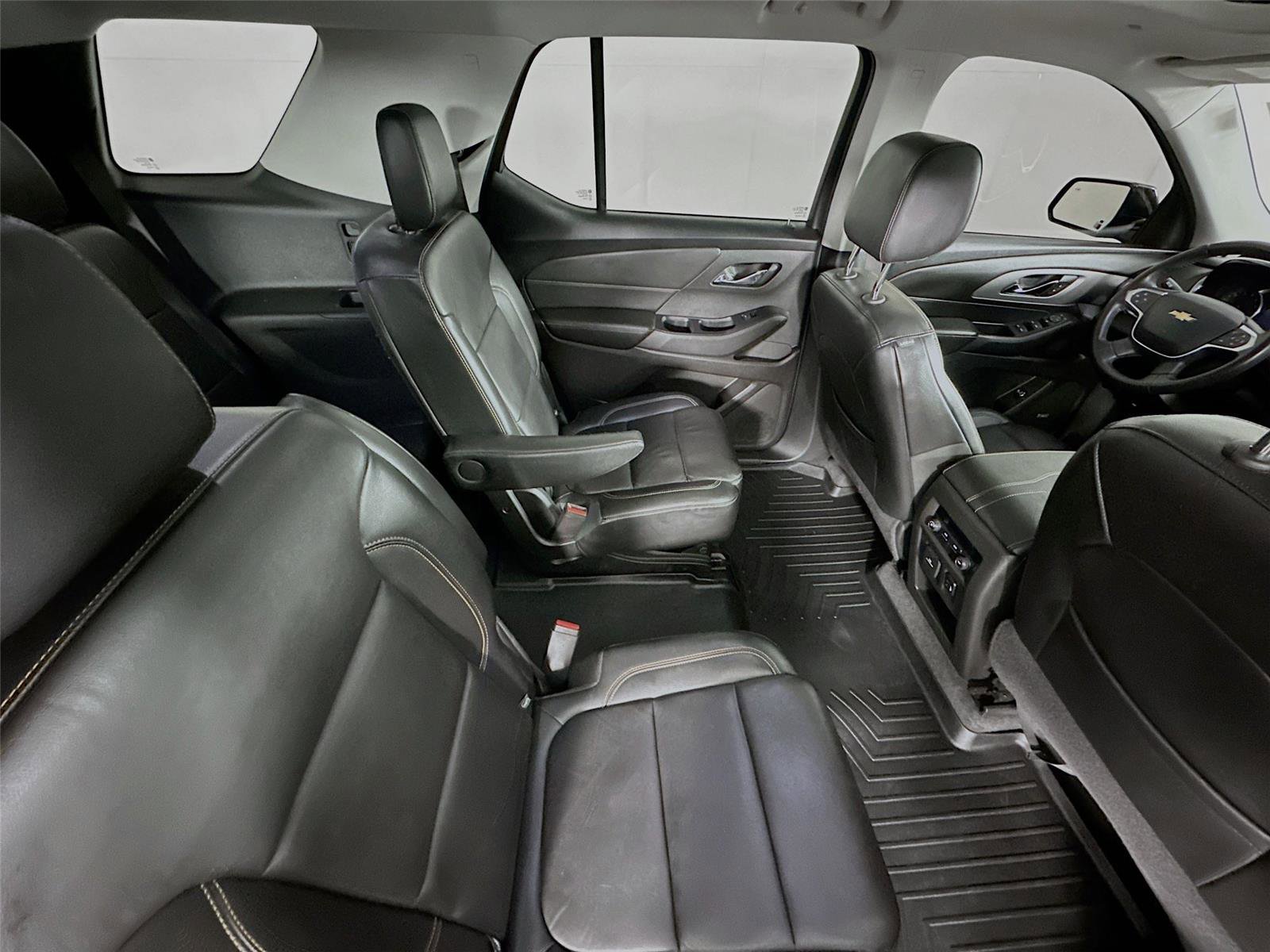 Used 2018 Chevrolet Traverse LT image 26