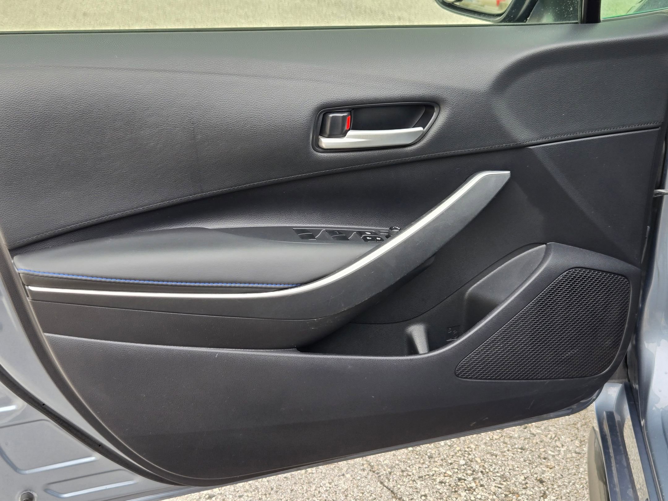 Used 2020 Toyota Corolla SE FWD image 10