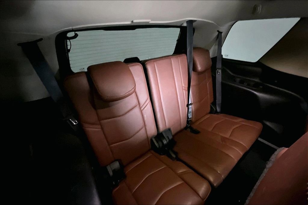 Used 2016 Cadillac Escalade Premium image 37