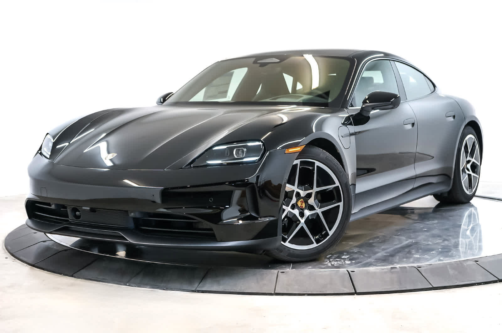New 2026 Porsche Taycan RWD image 1
