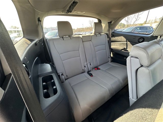 Used 2017 Honda Pilot EX-L image 18