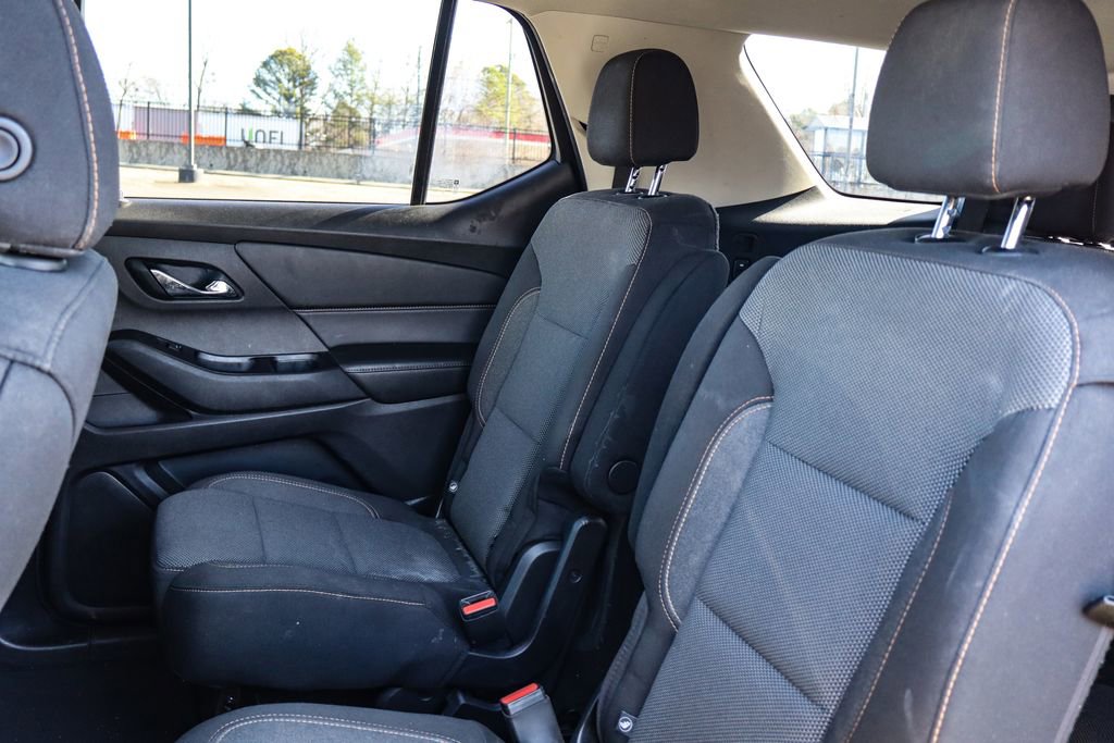 Used 2019 Chevrolet Traverse LT image 27