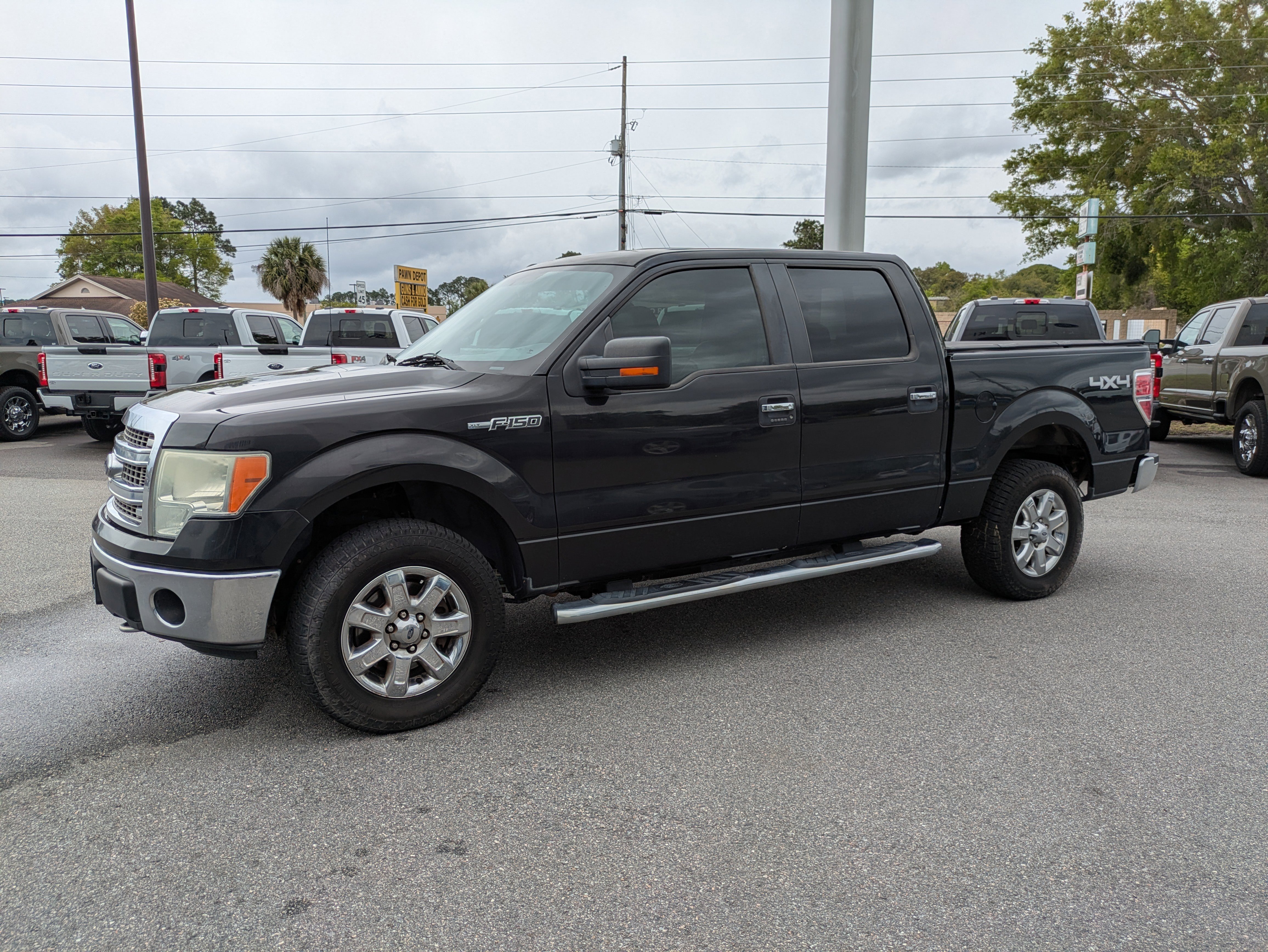 Used 2014 Ford F150 XLT w/ Equipment Group 302A Luxury AWD/4WD image 8