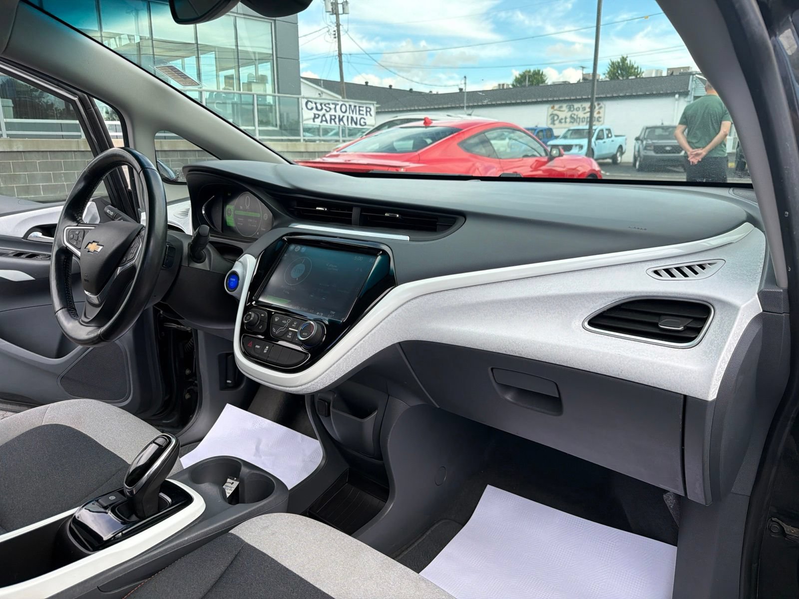 Used 2019 Chevrolet Bolt LT FWD image 26