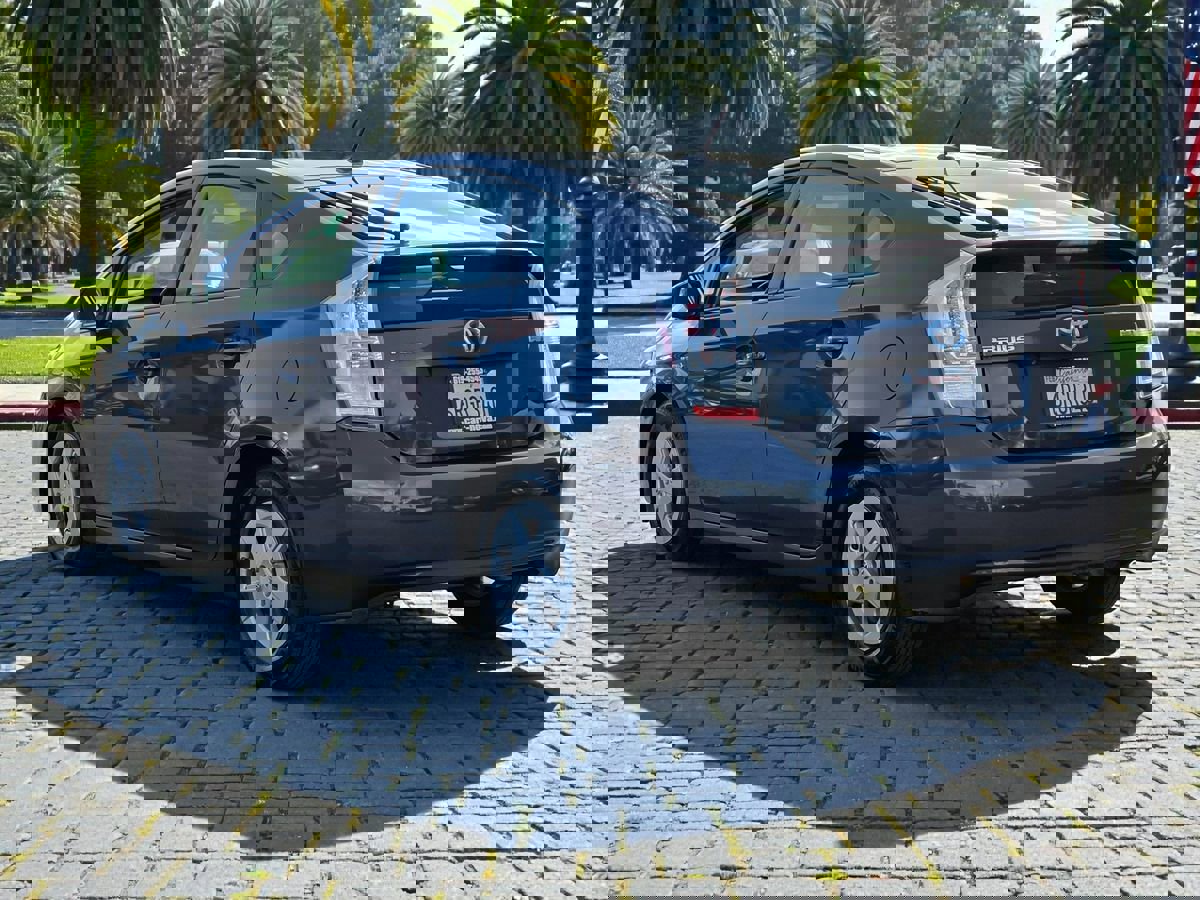 Used 2011 Toyota Prius Three image 5