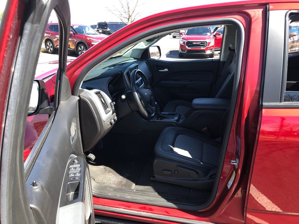 Used 2021 Chevrolet Colorado Z71 w/ Safety Package image 18
