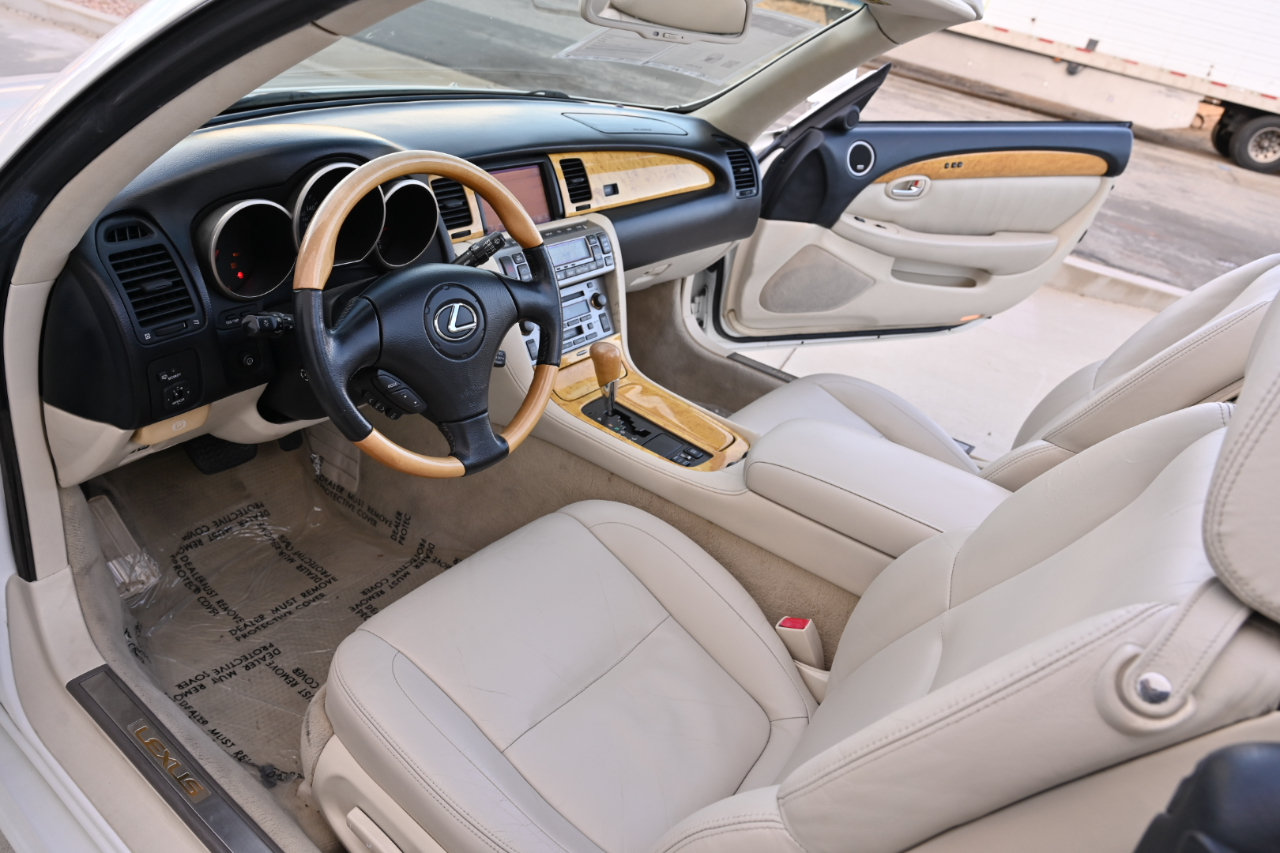 Used 2003 Lexus SC 430 Convertible RWD image 17