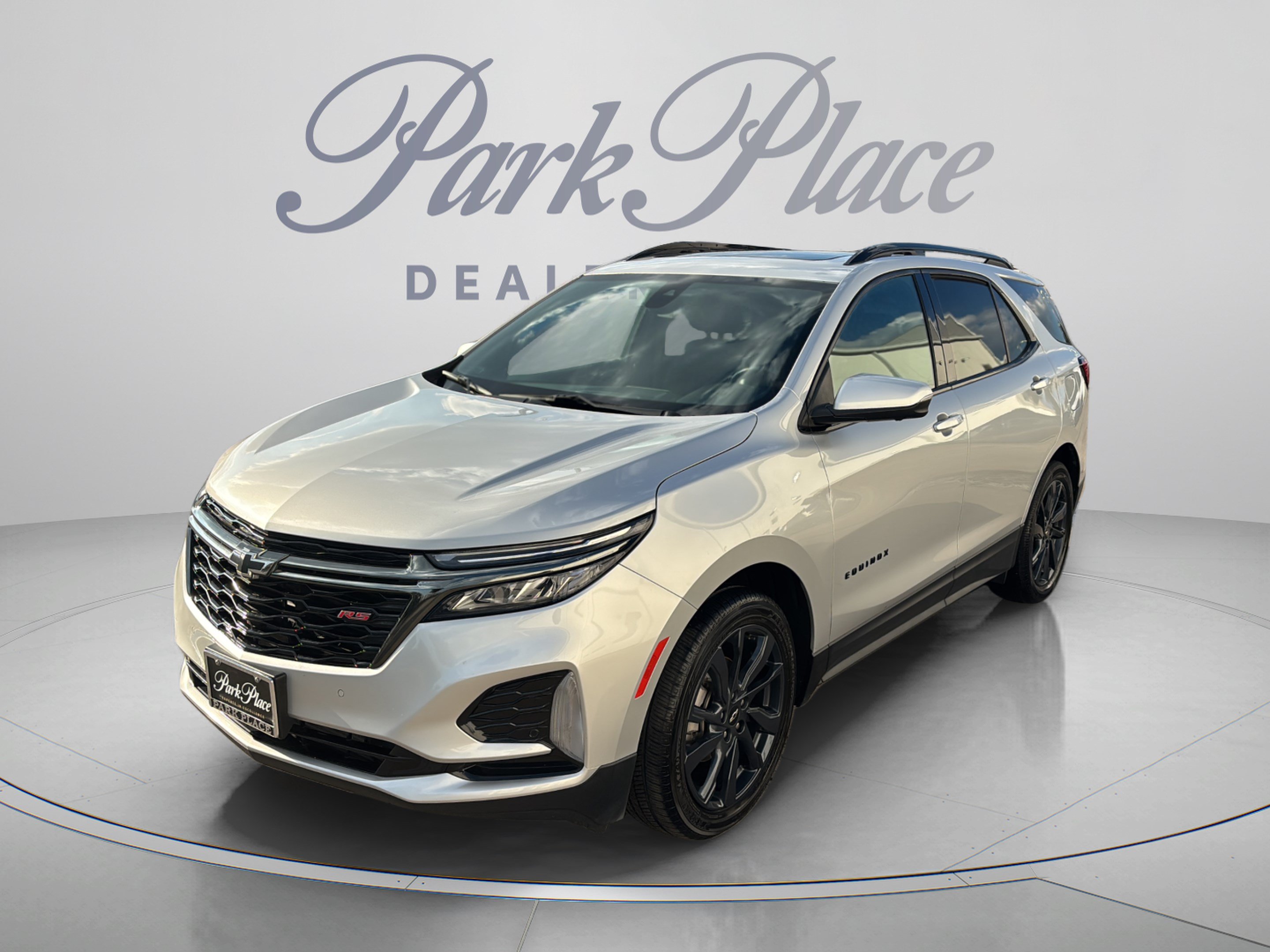 Used 2022 Chevrolet Equinox RS w/ Infotainment Package