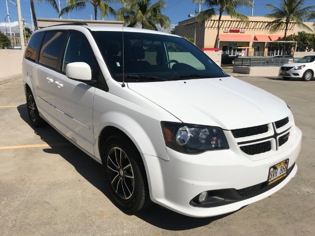 Used 2016 Dodge Grand Caravan R/T image 5