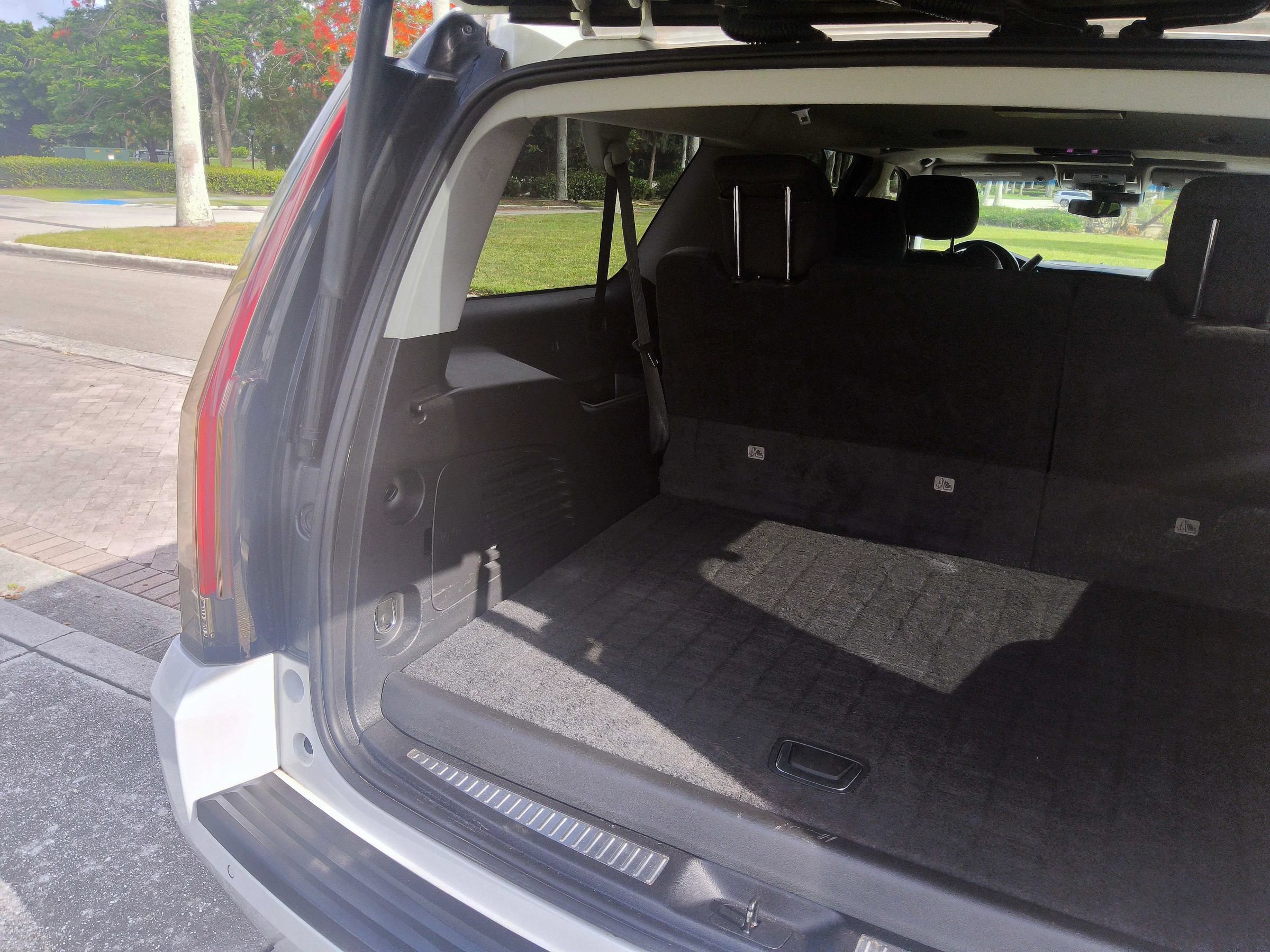 Used 2018 Cadillac Escalade ESV Premium Luxury AWD/4WD image 55