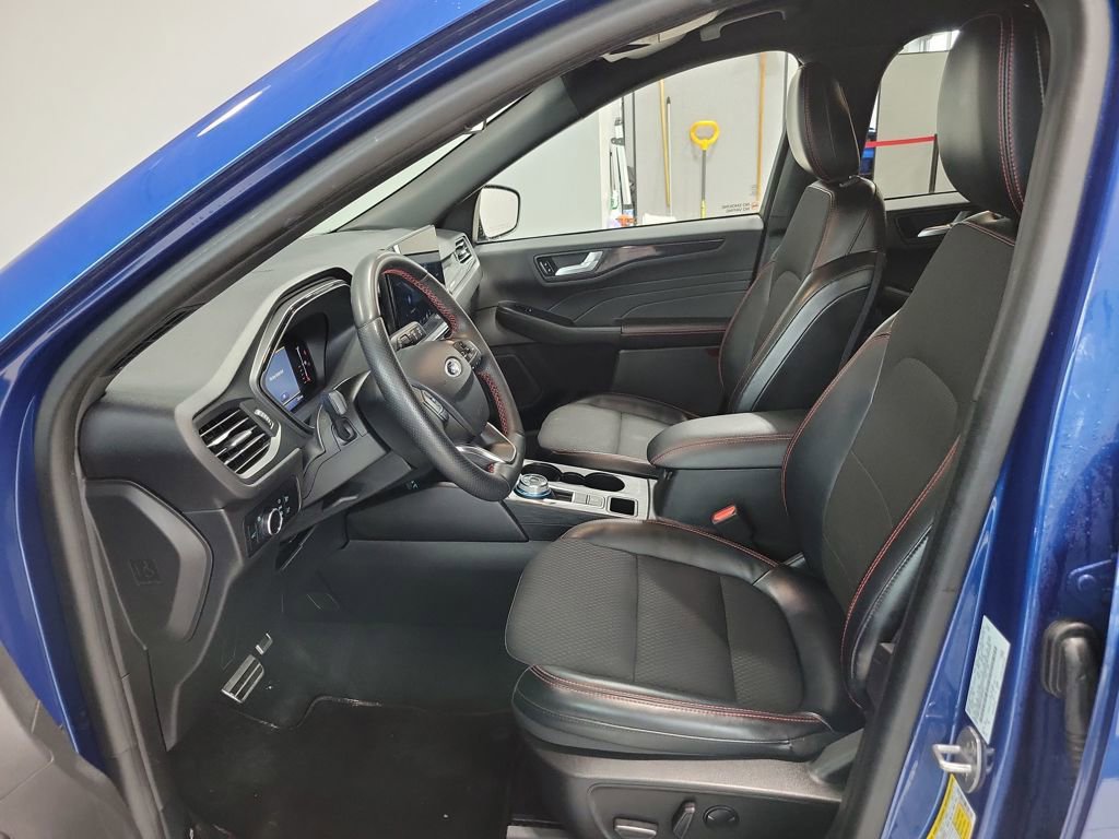 Used 2023 Ford Escape ST-Line w/ Tech Pack #1 image 30