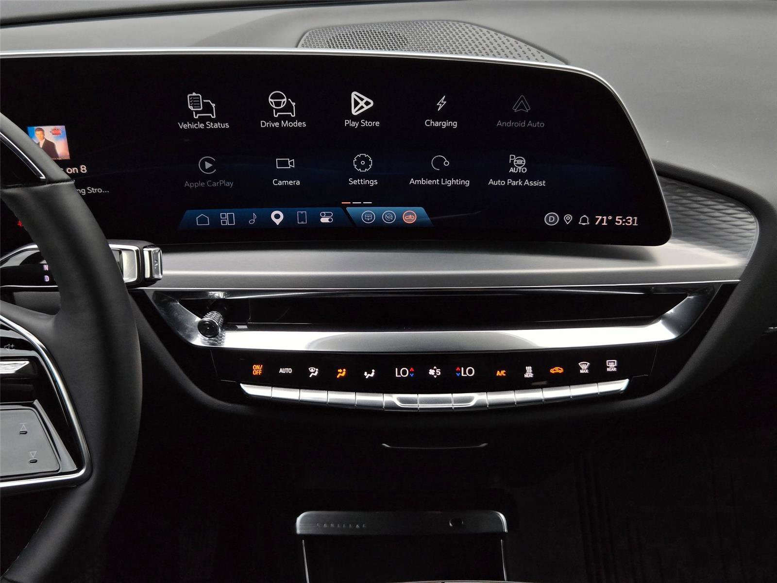 Certified 2025 Cadillac Lyriq Luxury w/ LPO, Floor Liner Package AWD/4WD image 18