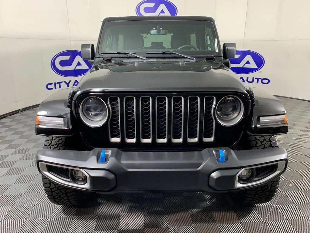 Used 2023 Jeep Wrangler Unlimited Sahara w/ Cold Weather Group AWD/4WD image 9
