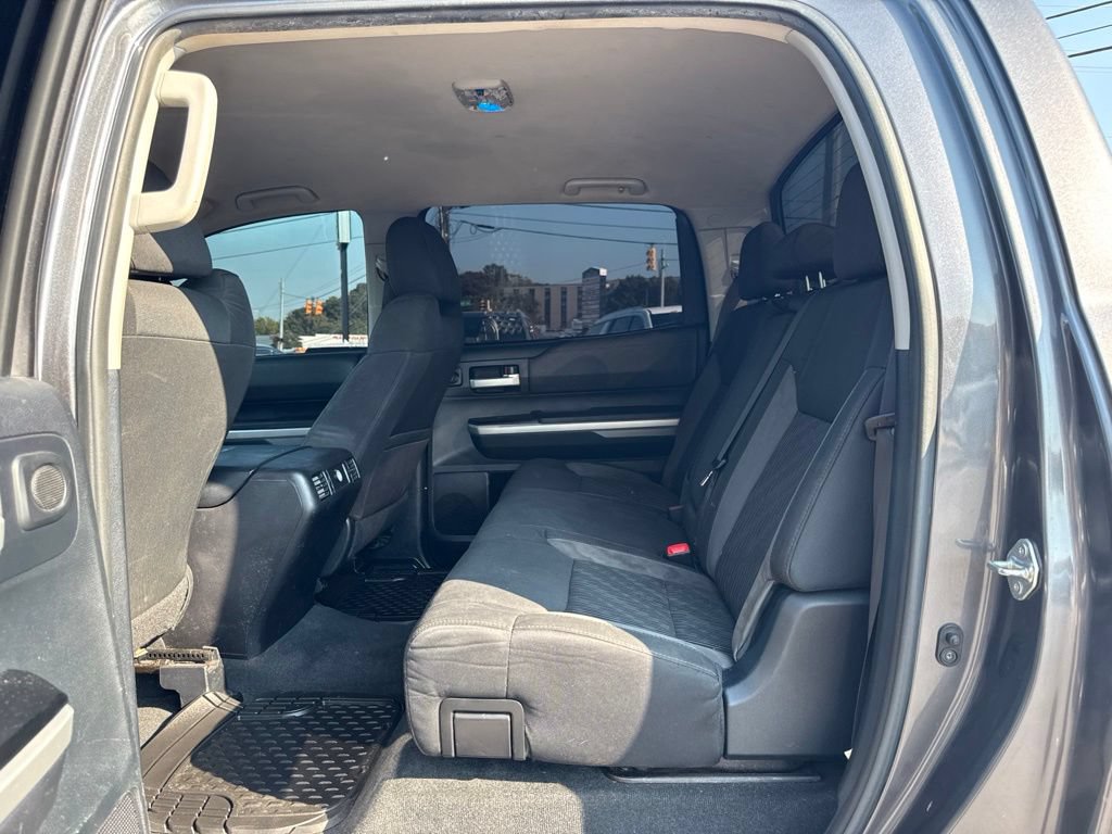 Used 2015 Toyota Tundra SR5 w/ SR5 Upgrade Package AWD/4WD image 26