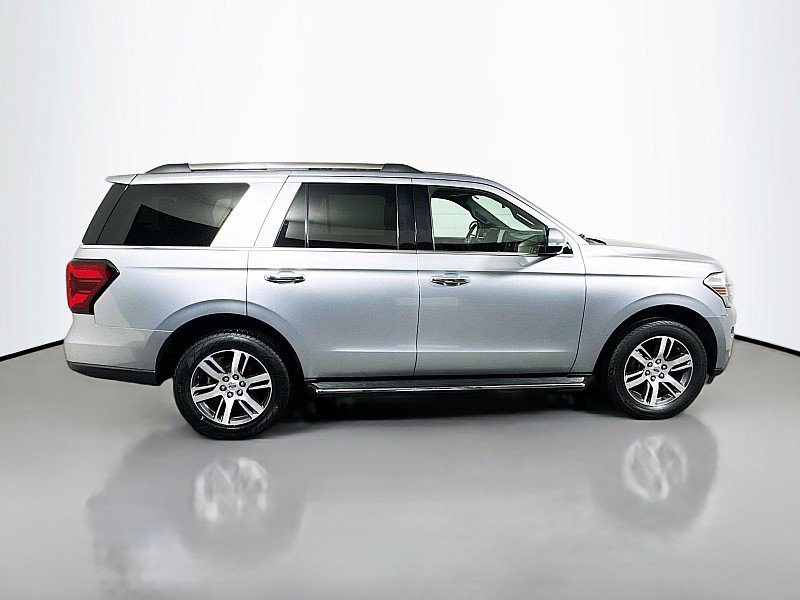 Used 2023 Ford Expedition Limited image 8