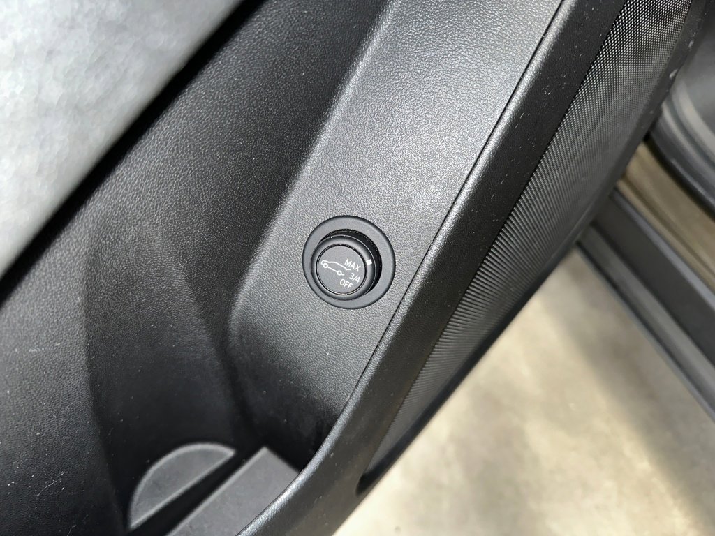 Certified 2023 Chevrolet Equinox RS image 9