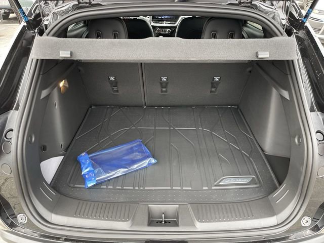 New 2026 Chevrolet Trax RS w/ Sunroof Package image 23