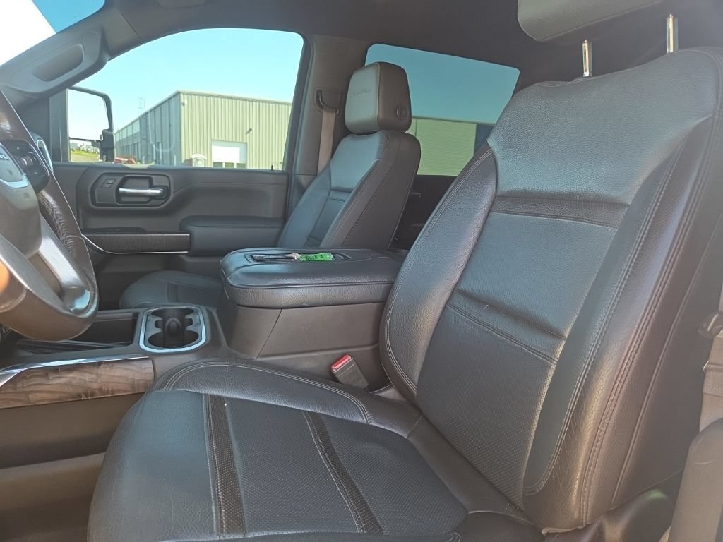 Used 2020 GMC Sierra 2500 Denali w/ Denali Ultimate Package AWD/4WD image 29