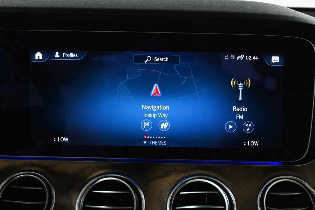 Certified 2022 Mercedes-Benz E 350 4MATIC Sedan image 21