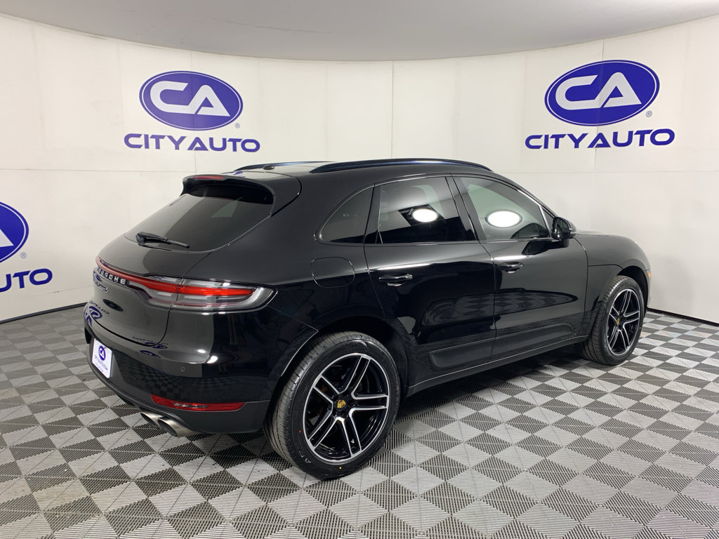 Used 2019 Porsche Macan S AWD/4WD image 3