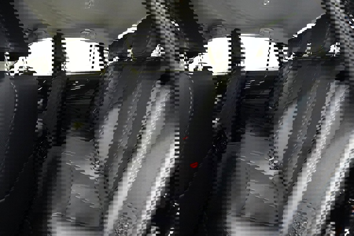 Used 2021 Toyota Mirai XLE w/ Advanced Technology Package image 3