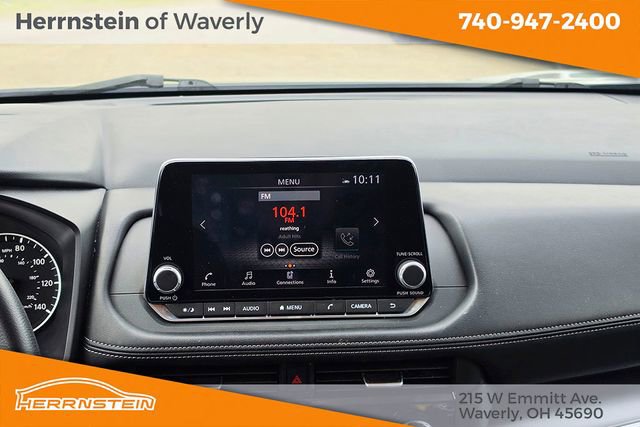 Used 2024 Nissan Rogue SV FWD image 9
