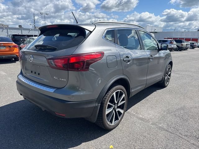Certified 2017 Nissan Rogue Sport SL w/ SL Premium Package AWD/4WD image 5