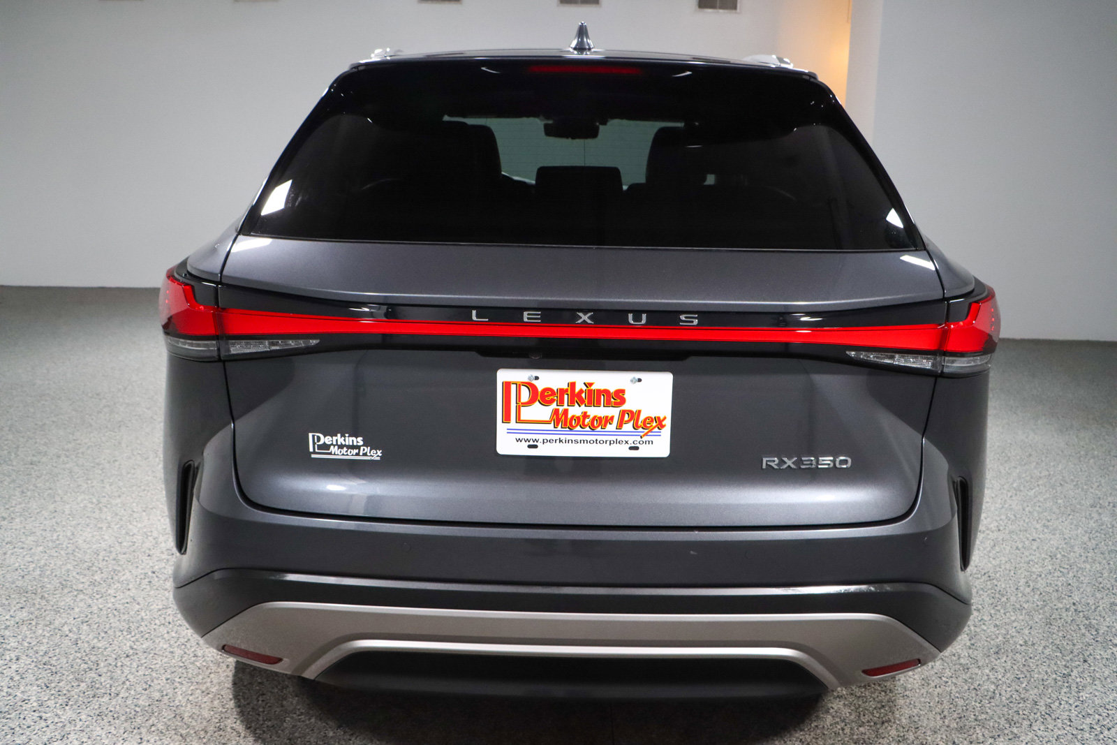 Used 2024 Lexus RX 350 Premium Plus w/ Convenience Package image 8