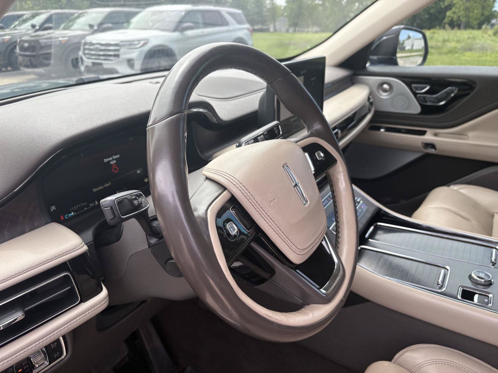 Used 2020 Lincoln Aviator Reserve w/ Equipment Group 202A AWD/4WD image 9