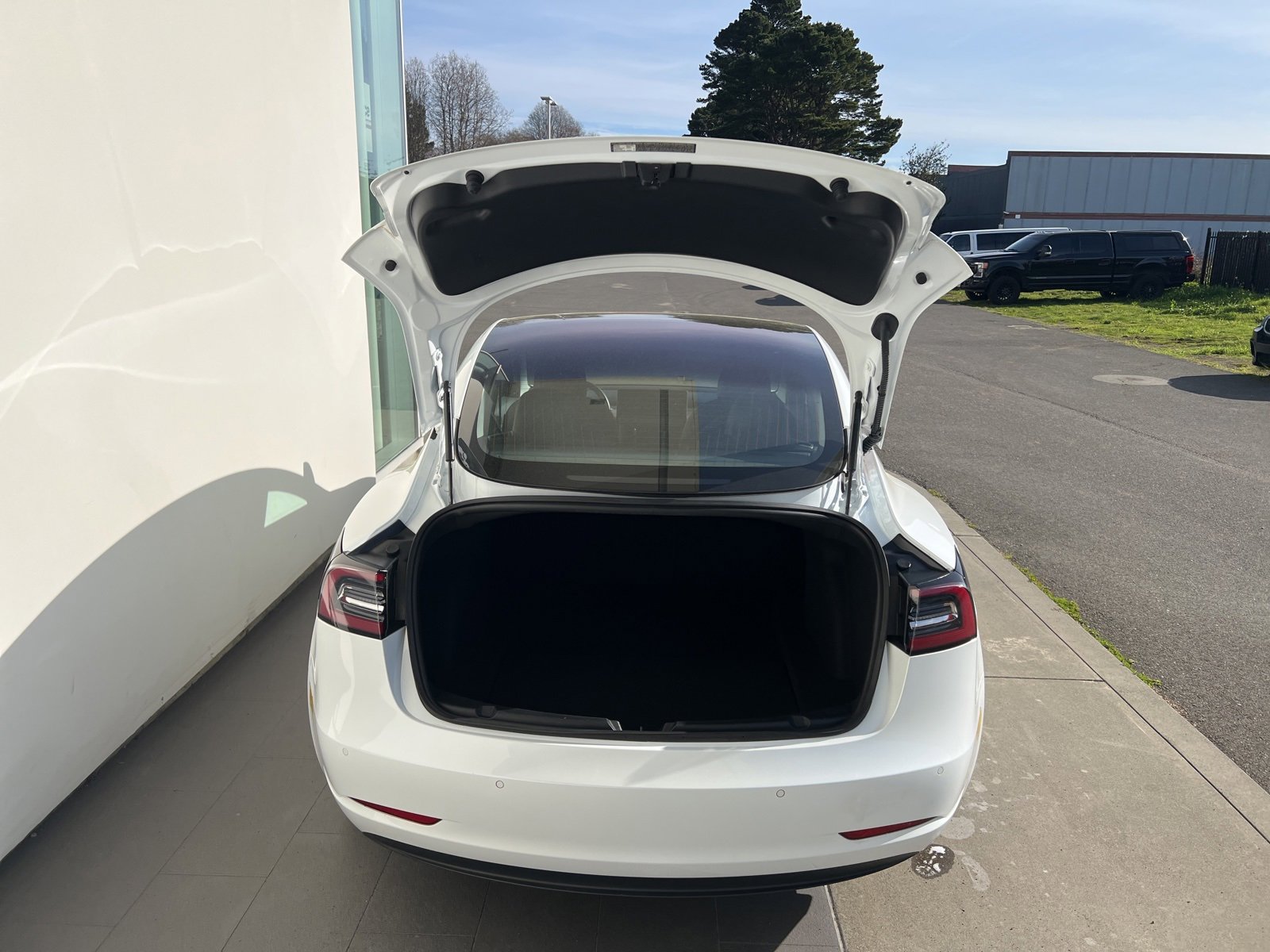 Used 2018 Tesla Model 3 Long Range image 6