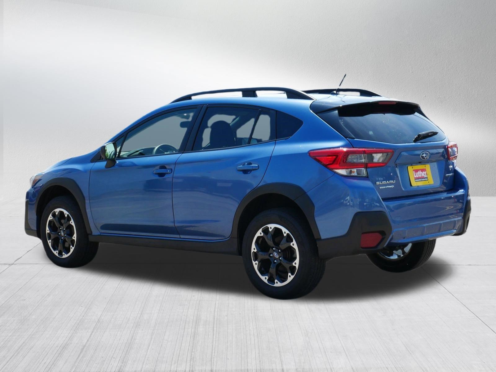 Used 2023 Subaru Crosstrek 2.0i AWD/4WD image 5