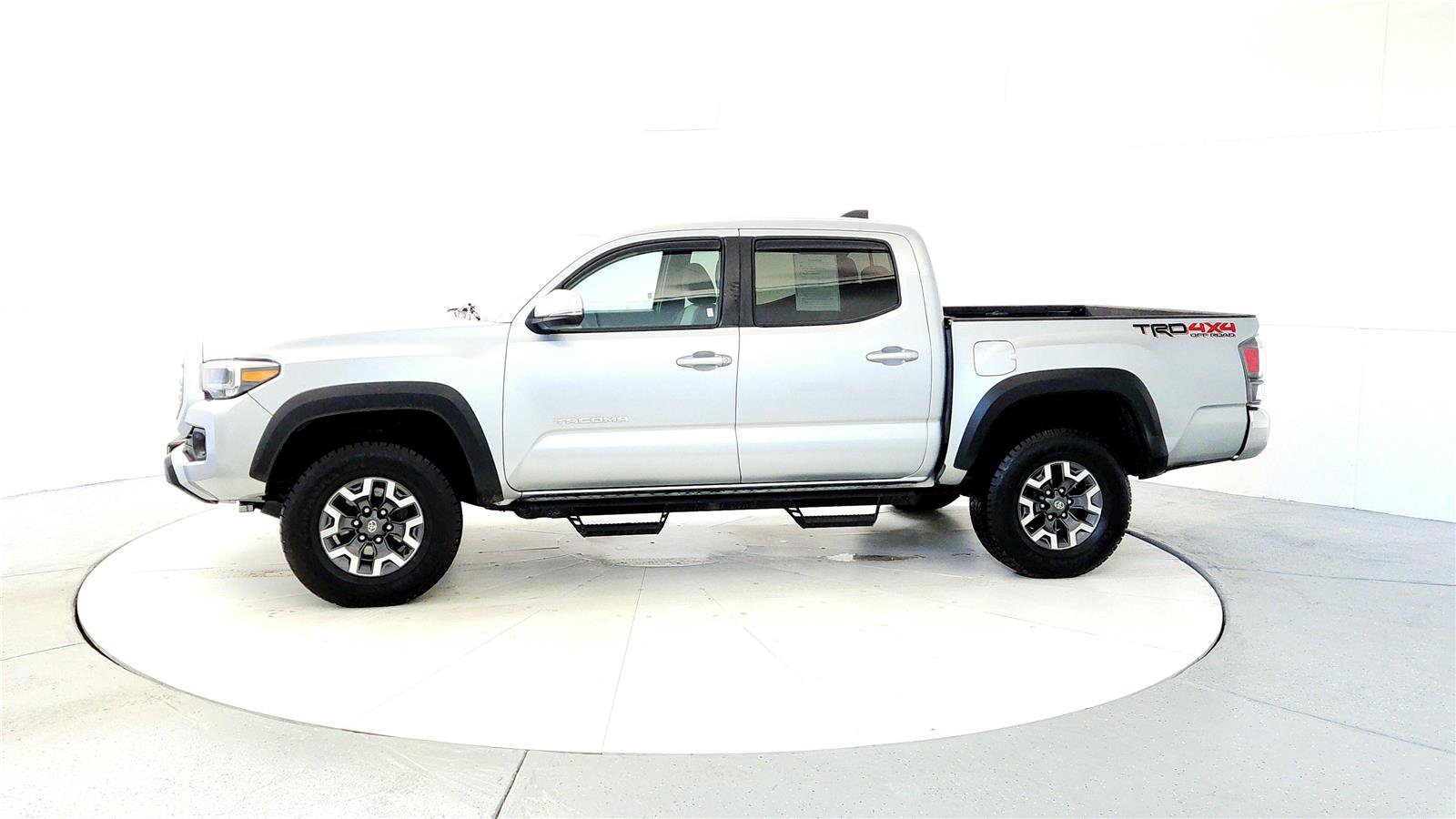 Certified 2023 Toyota Tacoma 4x4 Double Cab image 3