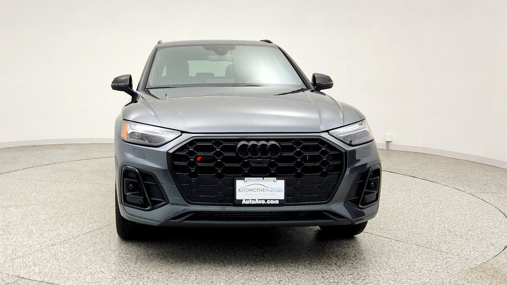 Used 2022 Audi SQ5 Prestige AWD/4WD image 2