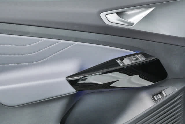 Used 2023 Volkswagen ID.4 Pro S RWD image 9
