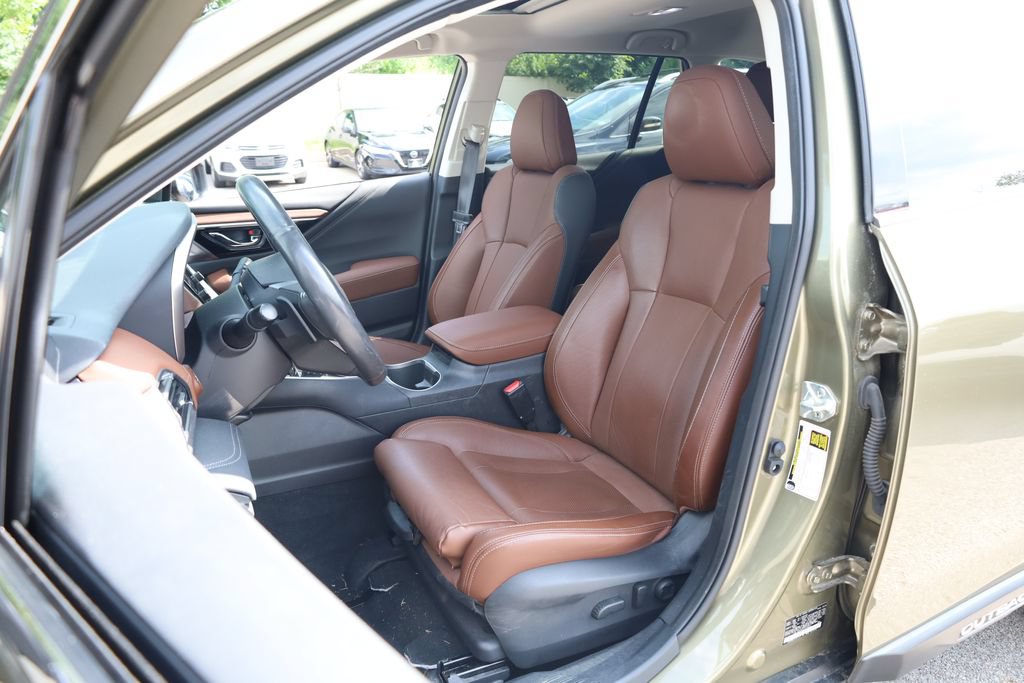 Used 2023 Subaru Outback Touring AWD/4WD image 7
