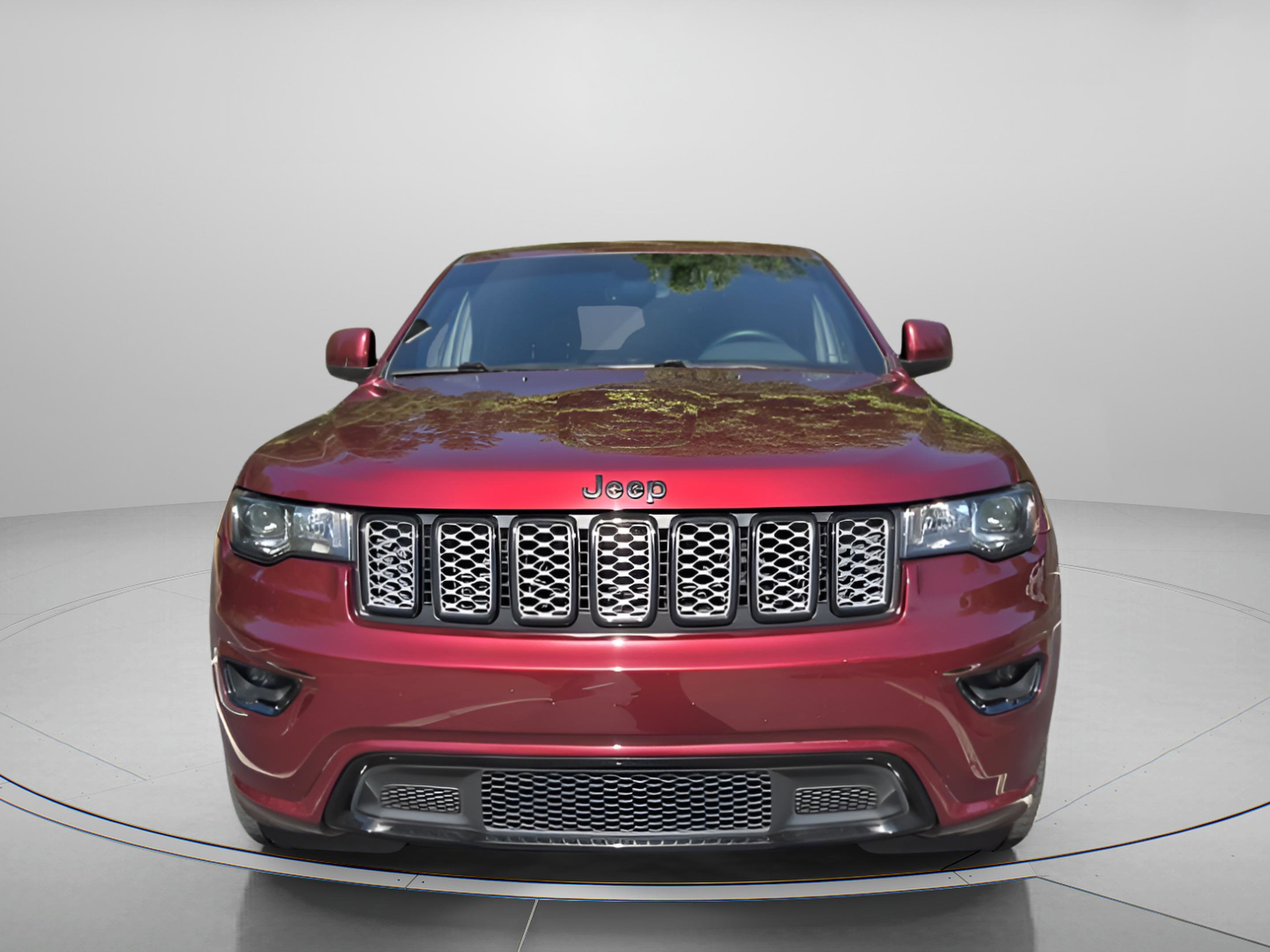 Used 2018 Jeep Grand Cherokee Altitude RWD image 8