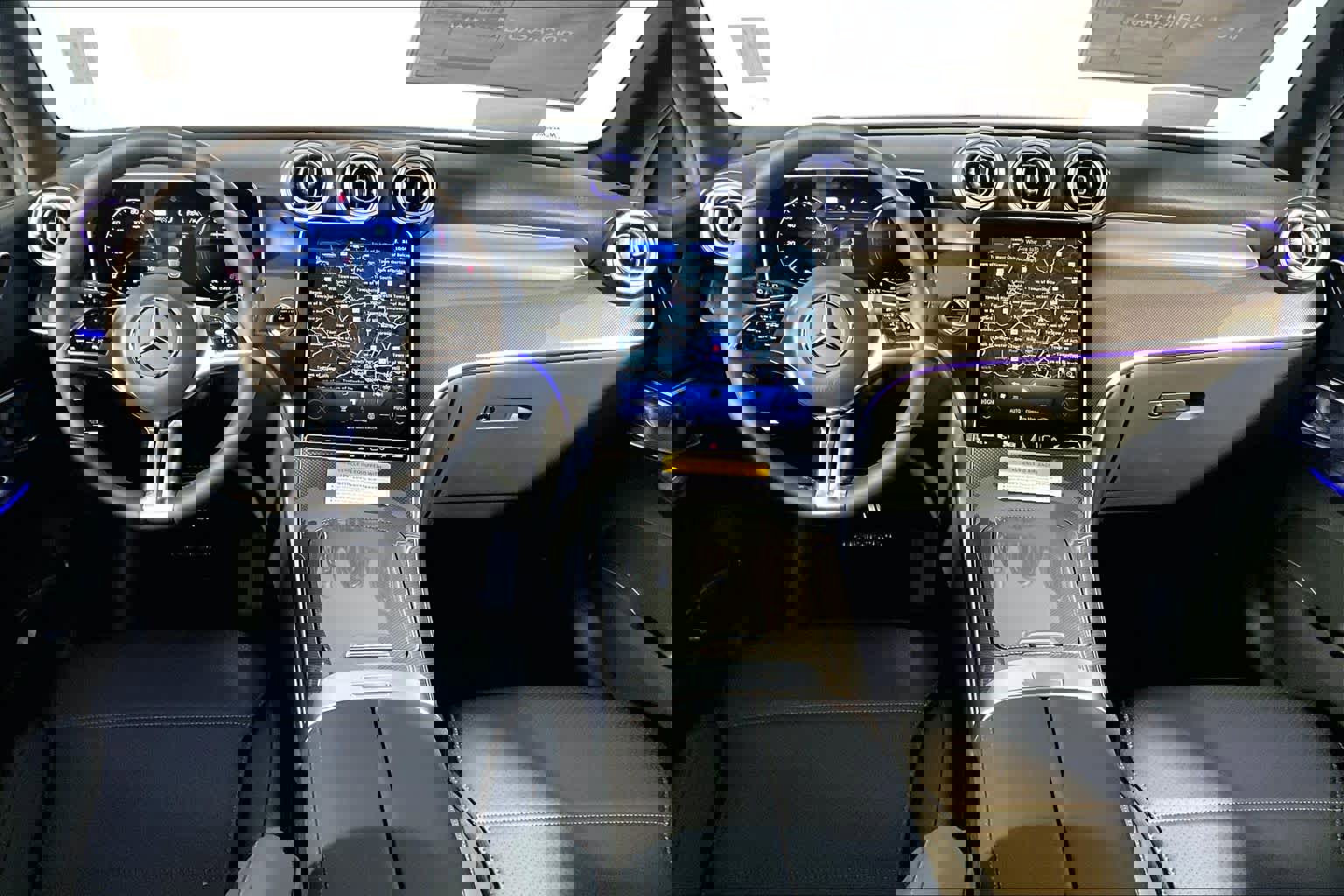 New 2026 Mercedes-Benz GLC 350e 4MATIC image 7