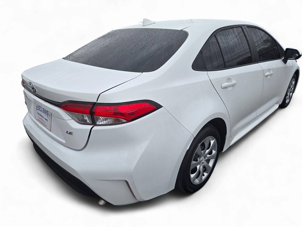 Used 2024 Toyota Corolla LE image 4