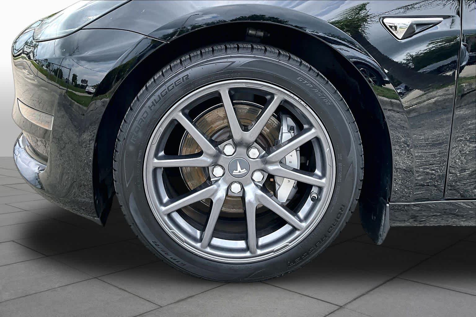Used 2019 Tesla Model 3 Long Range RWD image 9
