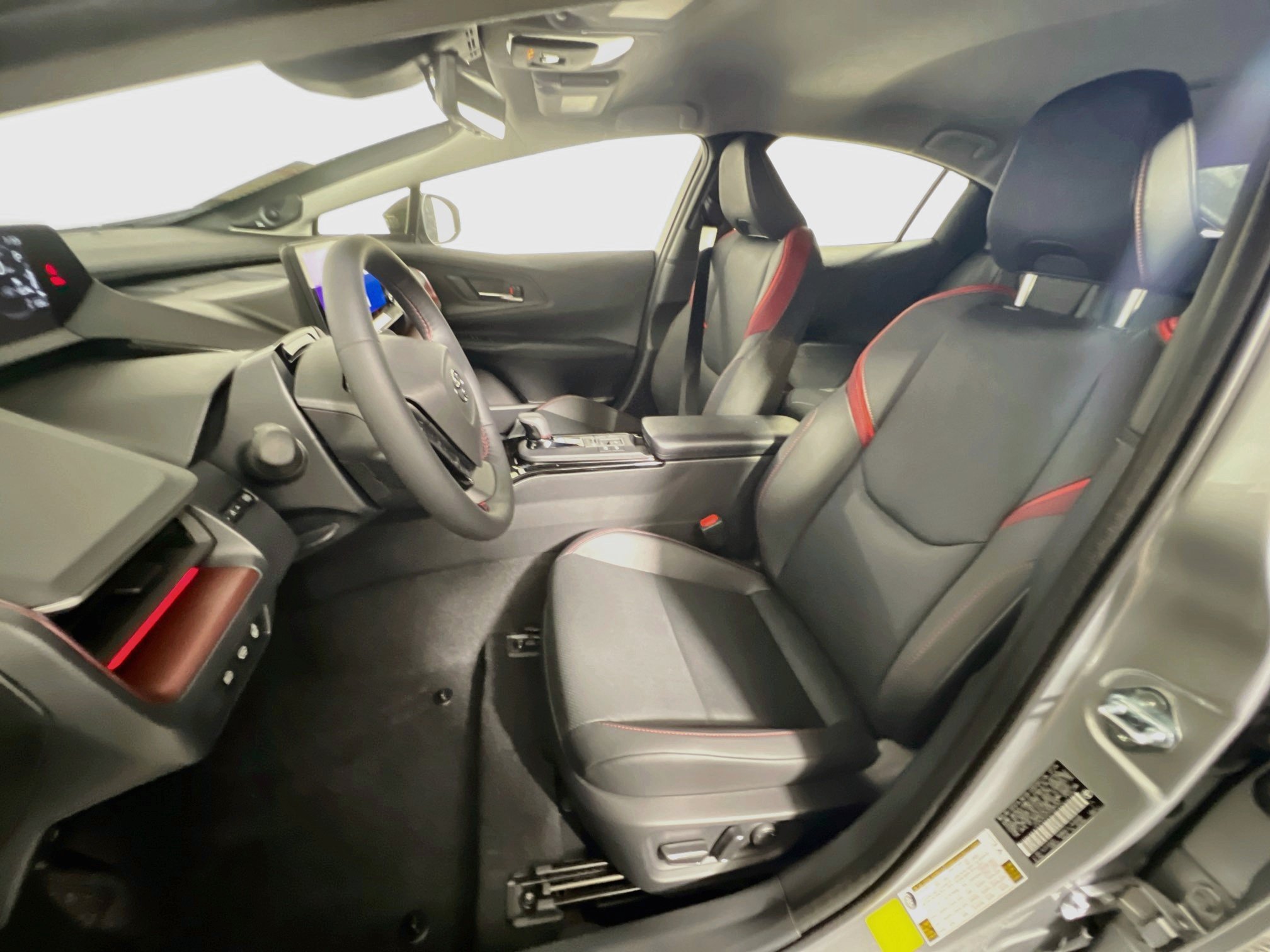 New 2027 Toyota Prius Plug-In Hybrid FWD image 14