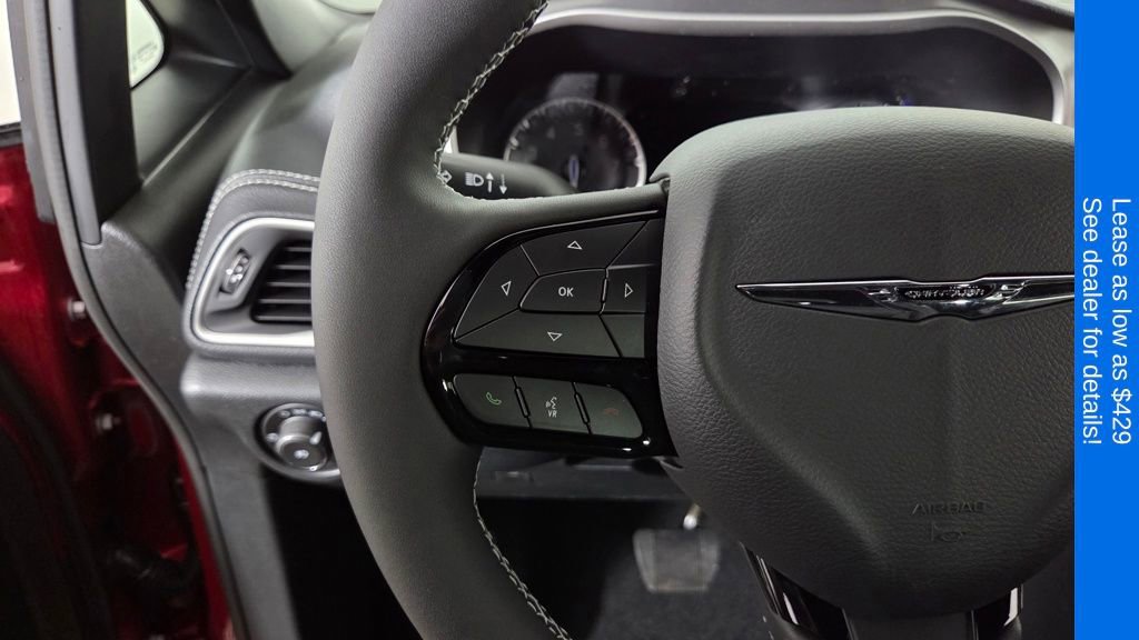 New 2026 Chrysler Pacifica Select image 17