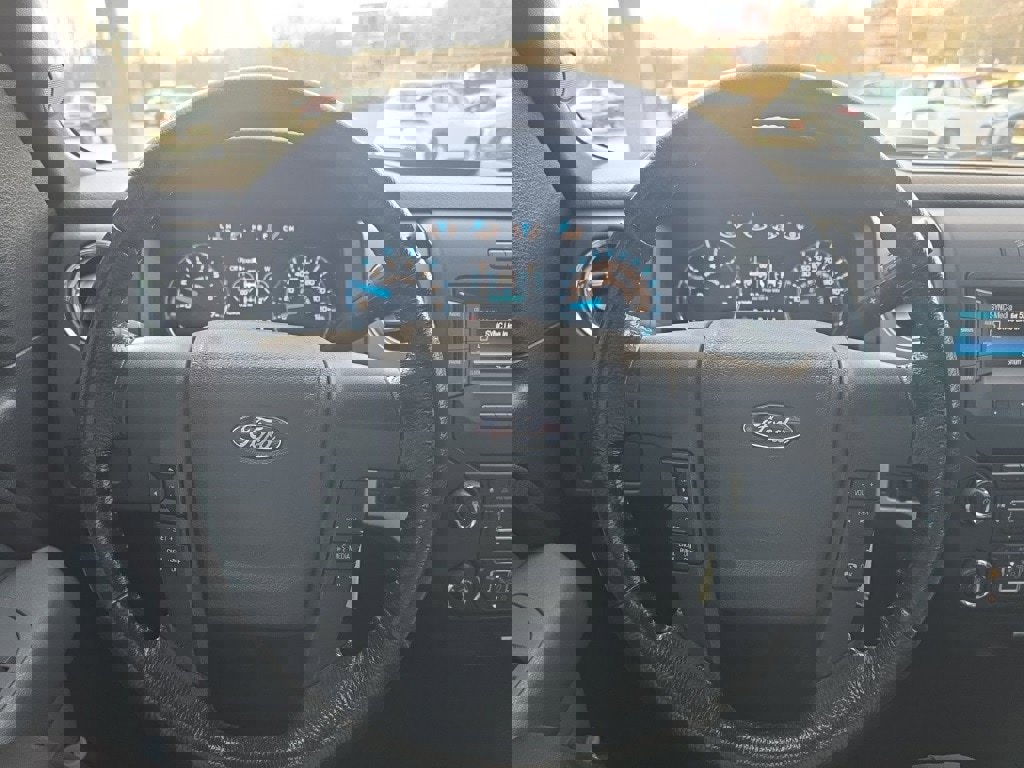 Used 2013 Ford F150 XLT w/ Luxury Equipment Group image 21