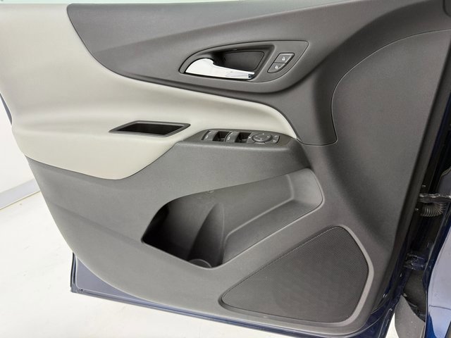 Used 2022 Chevrolet Equinox LS w/ LS Convenience Package image 16