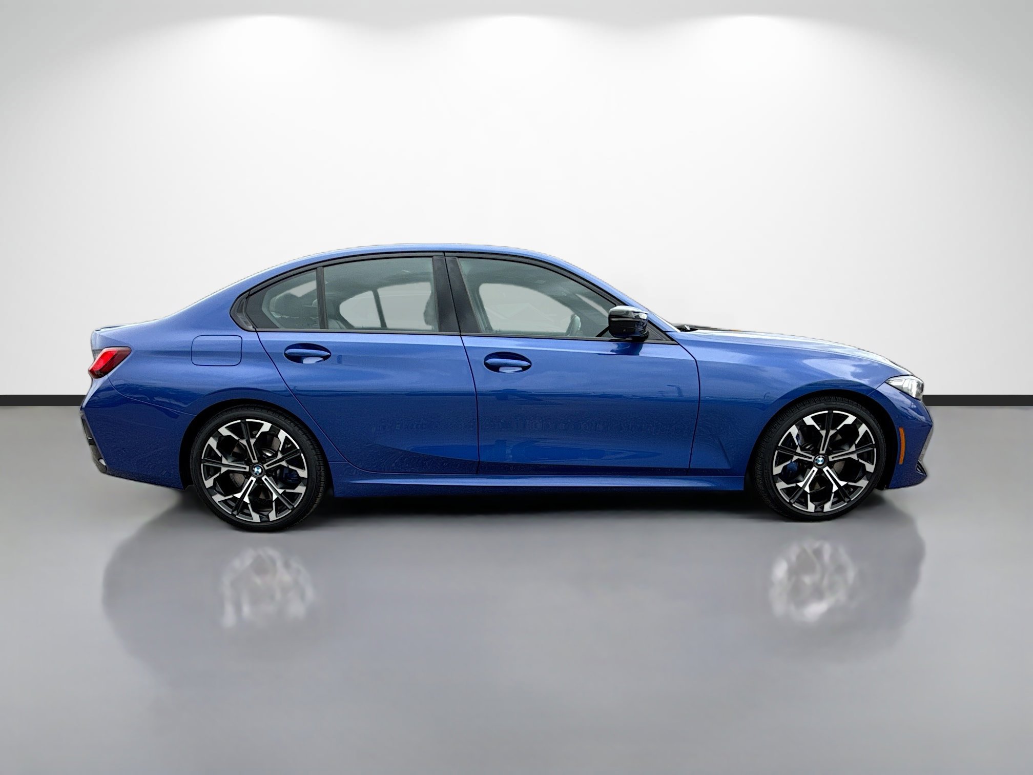 Used 2025 BMW M340i image 2